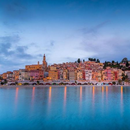 Joli Appart 29M2 En Vieille Ville Menton 2 Mins De La Mer Luaran gambar